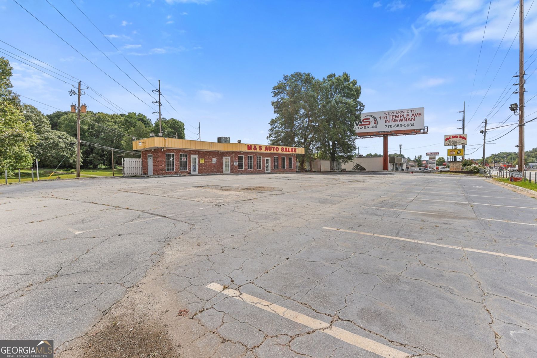 Building and paved lot from Highway 85, 6580 Highway 85, Riverdale, GA